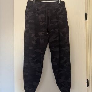 Lululemon Scuba High Rise Joggers Fleece 28”